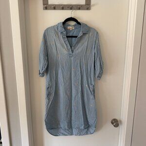 Chambry denim dress with gold detail - size M